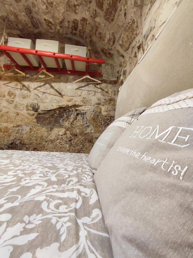 Ostuni- Casa Cisterna Porta San Demetrio Apartment ภายนอก รูปภาพ
