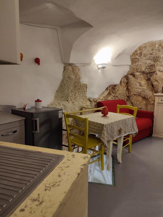 Ostuni- Casa Cisterna Porta San Demetrio Apartment ภายนอก รูปภาพ
